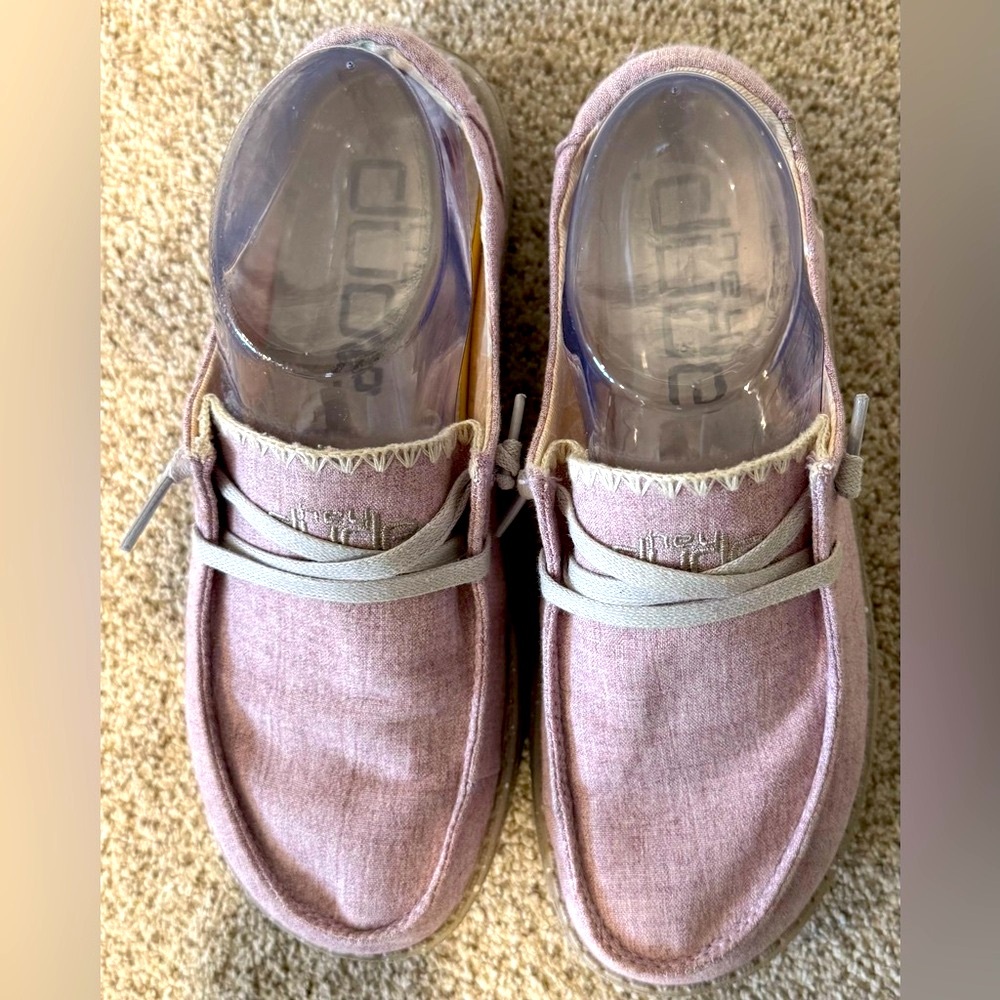 Like New Hey Dude Mauve Wendy Stretch Canvas Shoes w/ Polka-Dot Tan Sole - Picture 5 of 14